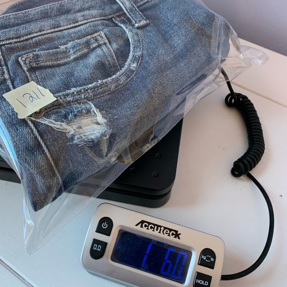 Risen Distressed Girlfriend High Rise Skinny Jeans - Picture 16 of 16